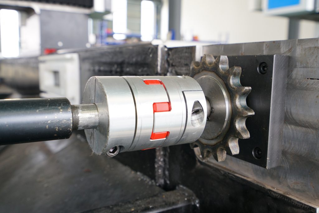 金属cnc光纤激光切割机激光切割机用于铁钢铝铜板片材